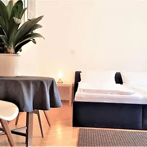  Apartment Romahn